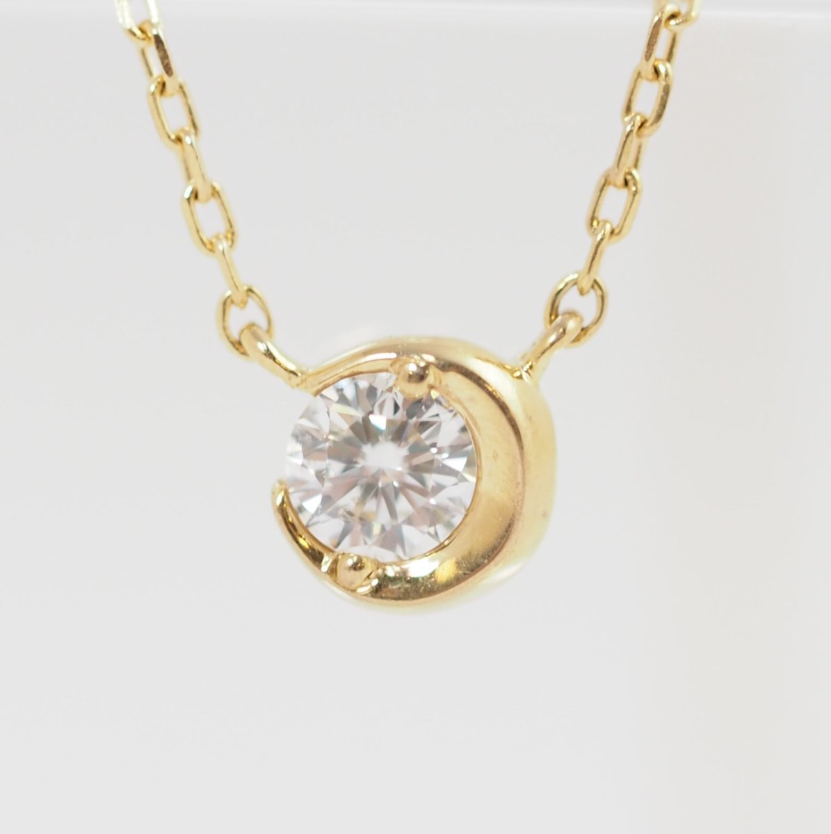 STAR JEWELRY MOON SETTING DIAMOND Moon Setting Diamond 0.06ct K18YG Necklace