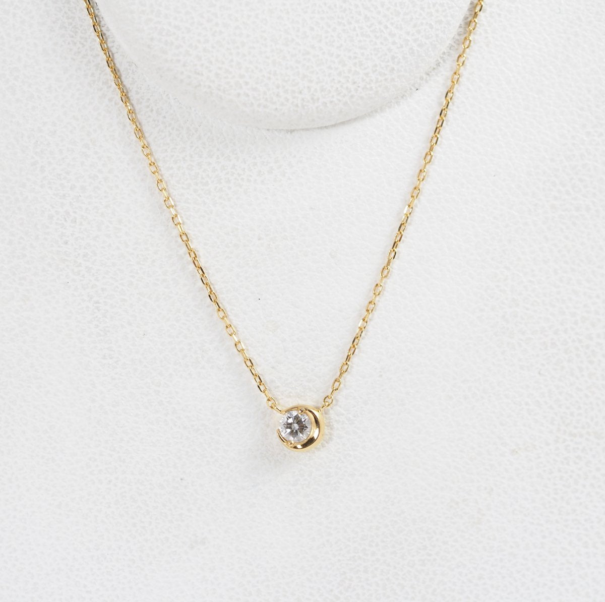 STAR JEWELRY MOON SETTING DIAMOND Moon Setting Diamond 0.06ct K18YG Necklace