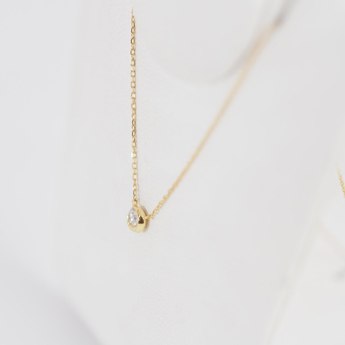 STAR JEWELRY MOON SETTING DIAMOND Moon Setting Diamond 0.06ct K18YG Necklace