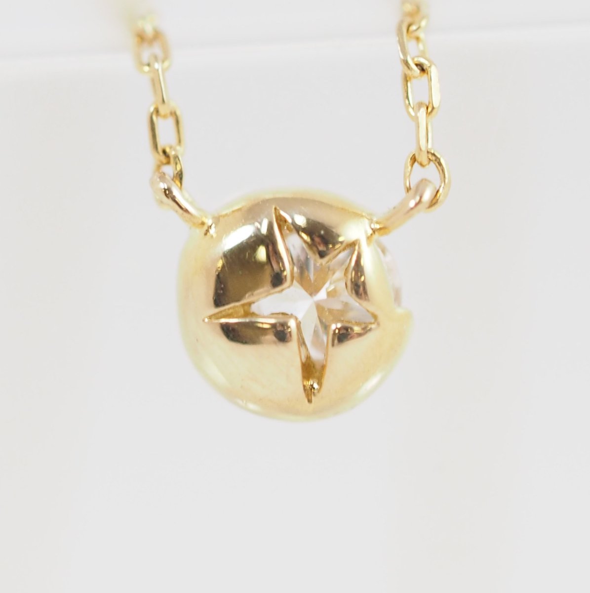 STAR JEWELRY MOON SETTING DIAMOND Moon Setting Diamond 0.06ct K18YG Necklace