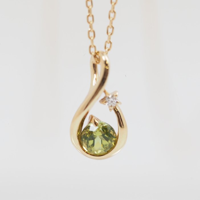 STARJEWELRY Star Jewelry Teardrop Droplet K10YG Peridot Diamond 0.005ct Necklace