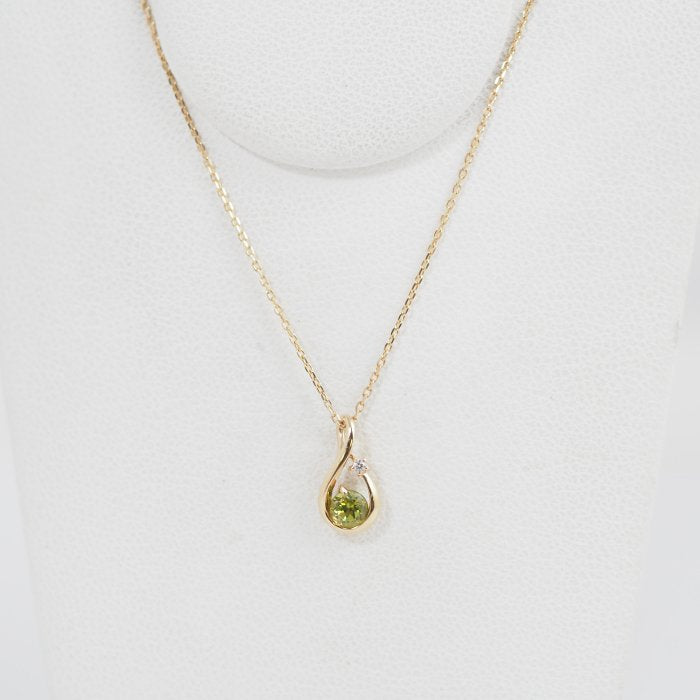 STARJEWELRY Star Jewelry Teardrop Droplet K10YG Peridot Diamond 0.005ct Necklace