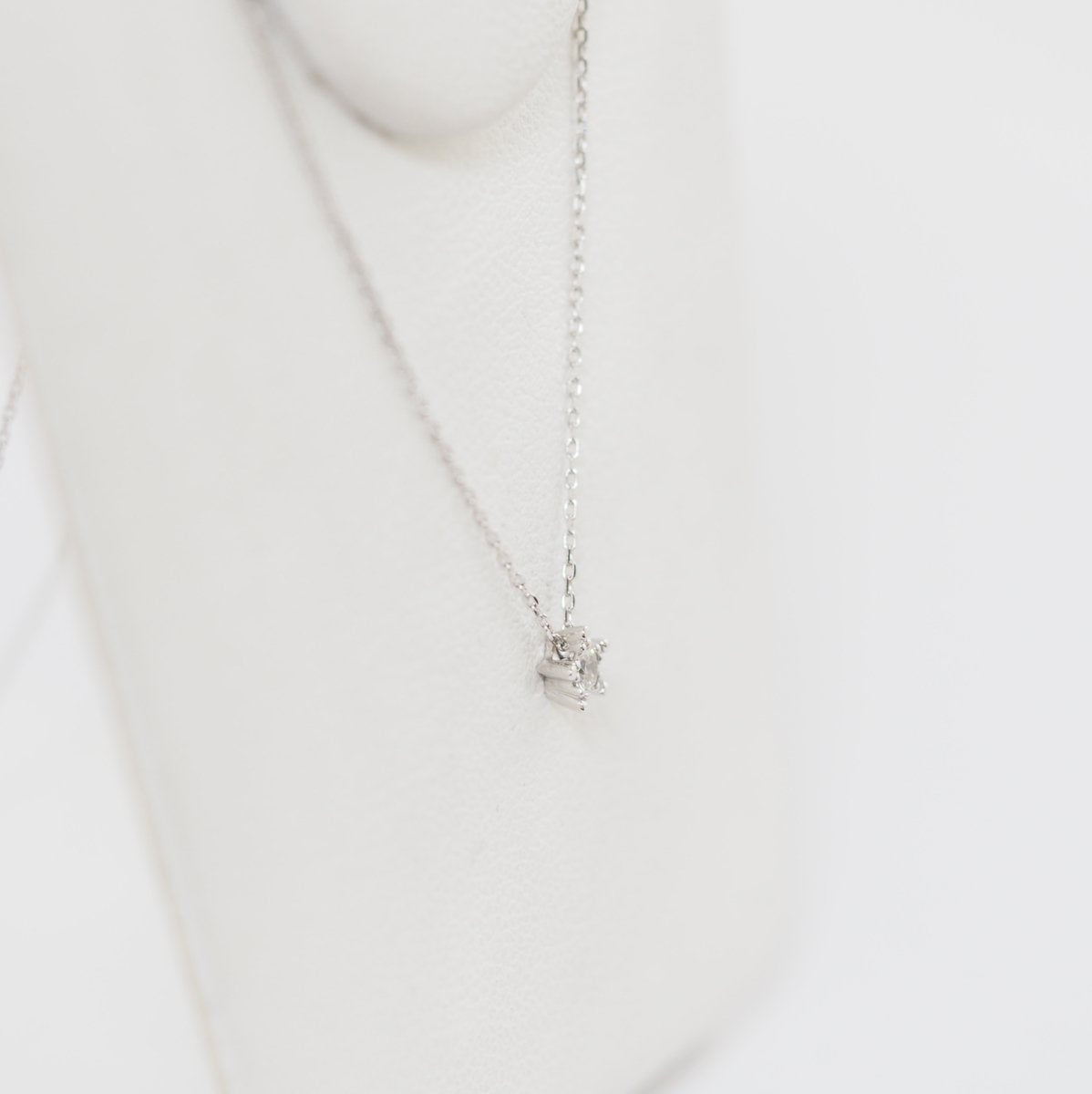 STAR JEWELRY K18 white gold diamond 0.04ct star necklace with case