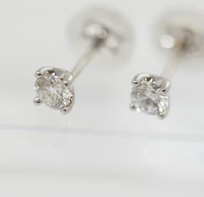 4℃ Pt900 1粒ダイヤモンド0.108ct/0.106ct ピアス