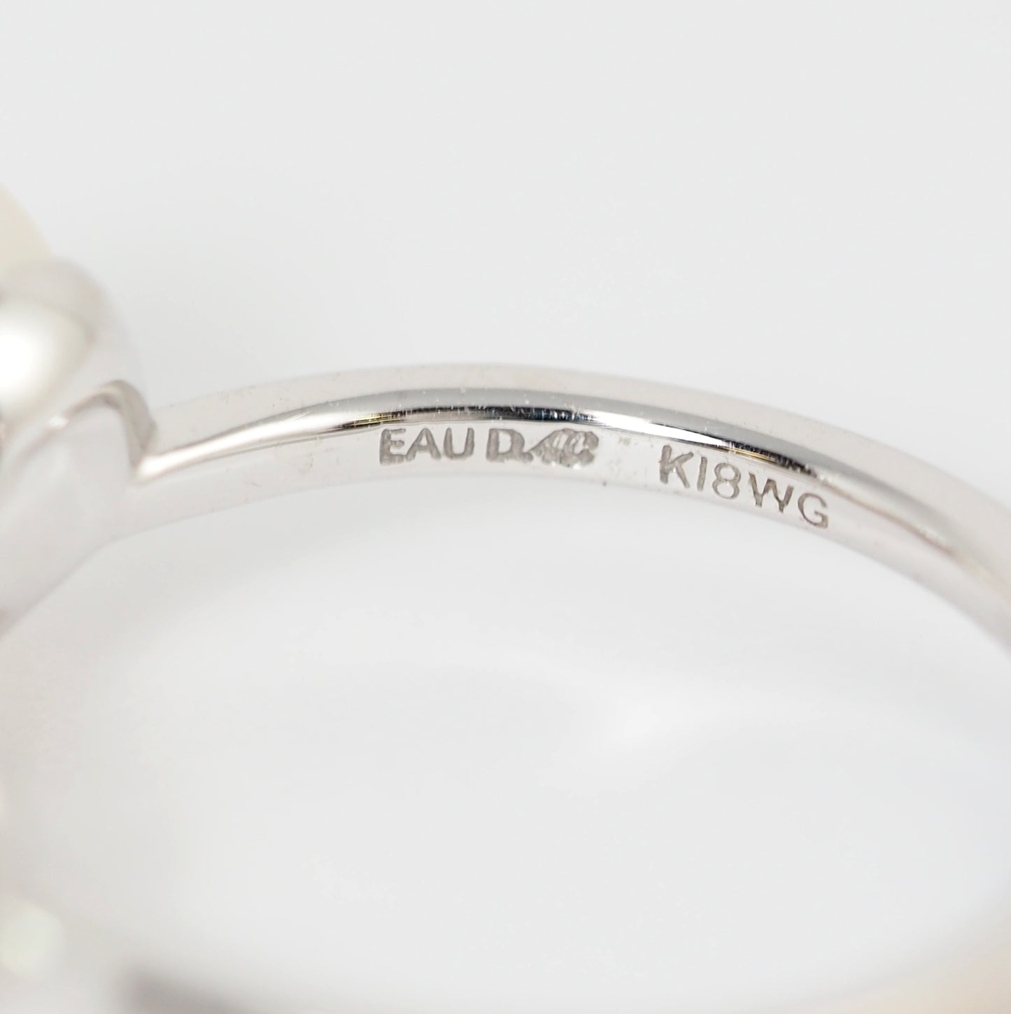 EAUDOUCE 4℃ オデュース4℃ K18ホワイトゴールド 3珠パール ダイヤ リング 9号