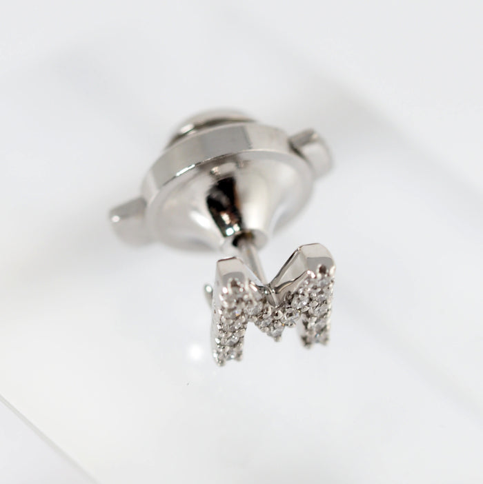 Ponte Vecchio ポンテヴェキオ K18ホワイトゴールド ダイヤ0.08ct イニシャル M ブローチ タイピン ケース付
