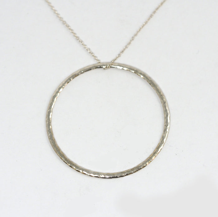 Tiffany & Co. Tiffany SV925 Silver Hammered Circle Necklace with Case