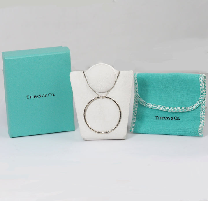 Tiffany & Co. Tiffany SV925 Silver Hammered Circle Necklace with Case