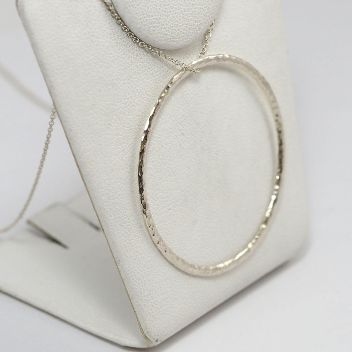 Tiffany & Co. Tiffany SV925 Silver Hammered Circle Necklace with Case