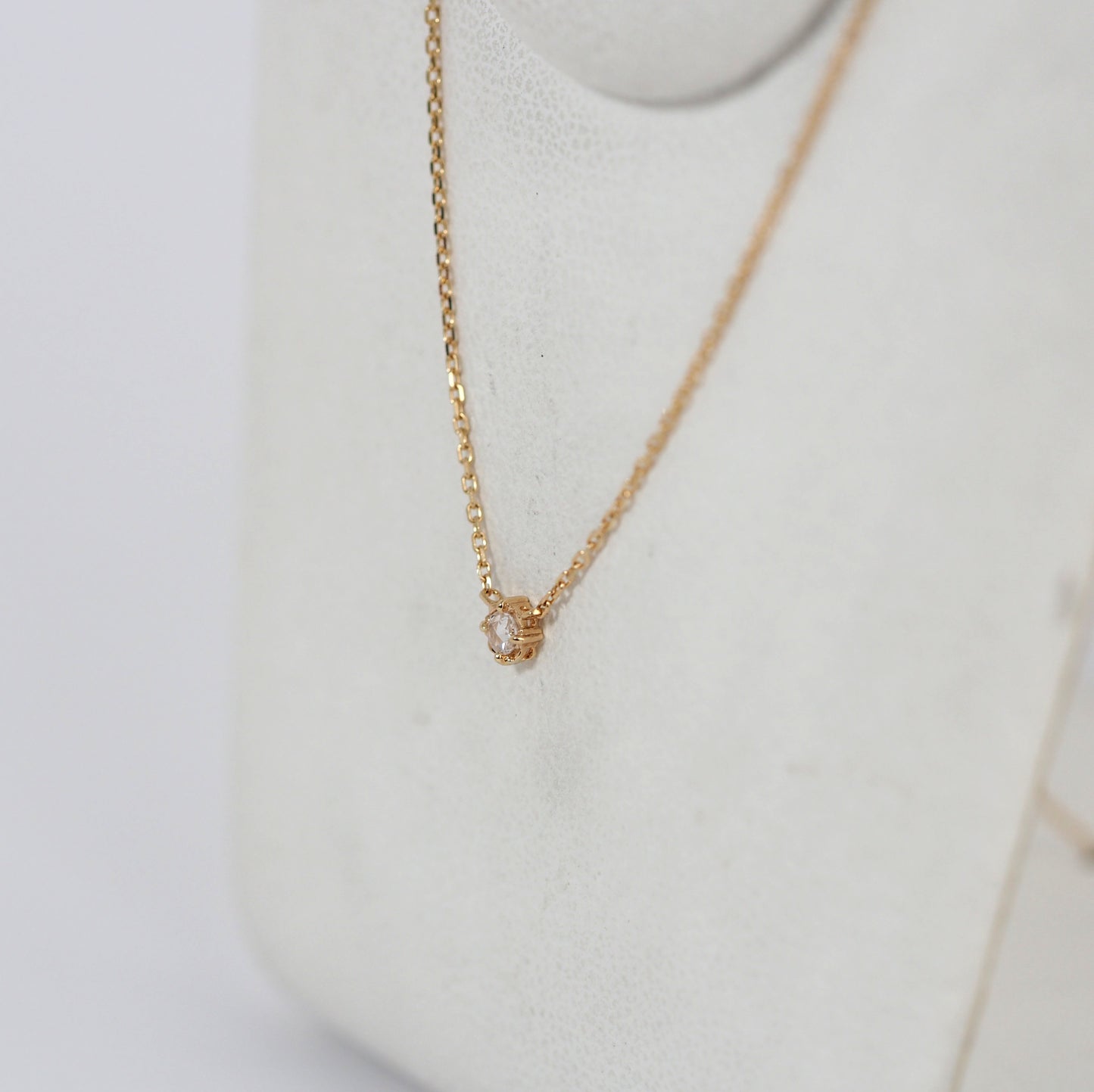 agete Agate 10K Yellow Gold Rose Cut Single 0.02ct Diamond Necklace