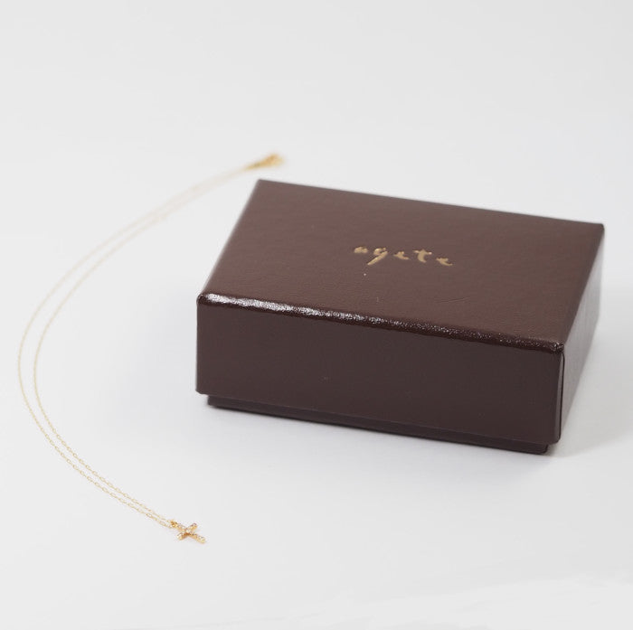 agete 18K Yellow Gold Diamond 0.05ct Cross Motif Necklace with Case