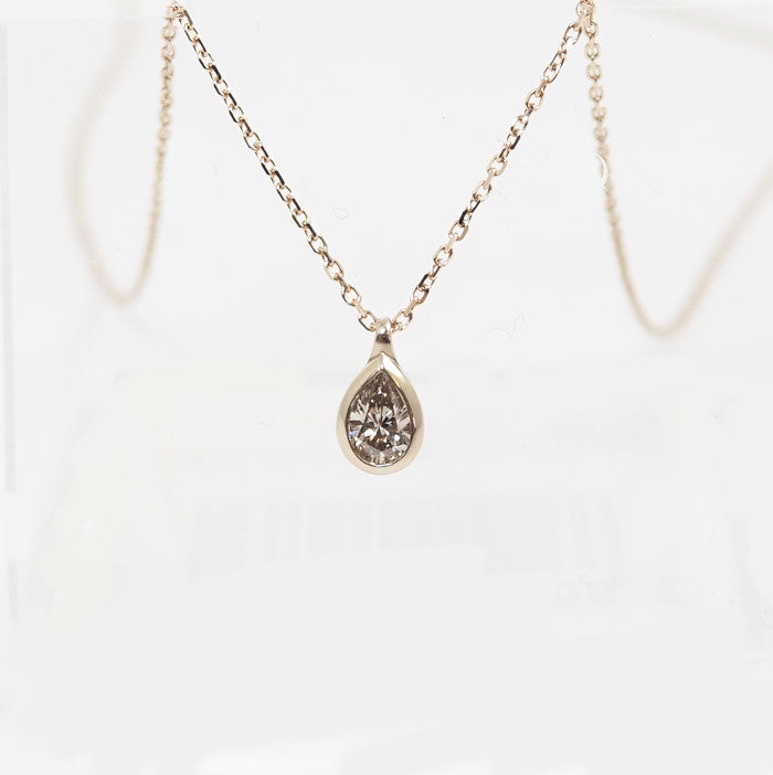 KASHIKEY カシケイ ペアシェイプ K18BG ブラウンダイヤ 0.18ct ネックレス
