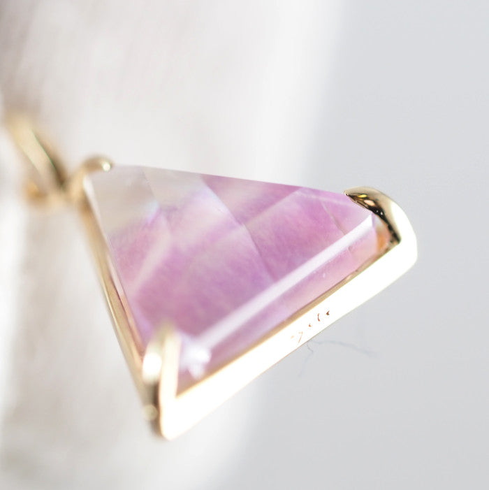 agete アガット K10YG カラーストーン シェル トライアングル リバーシブル ネックレス