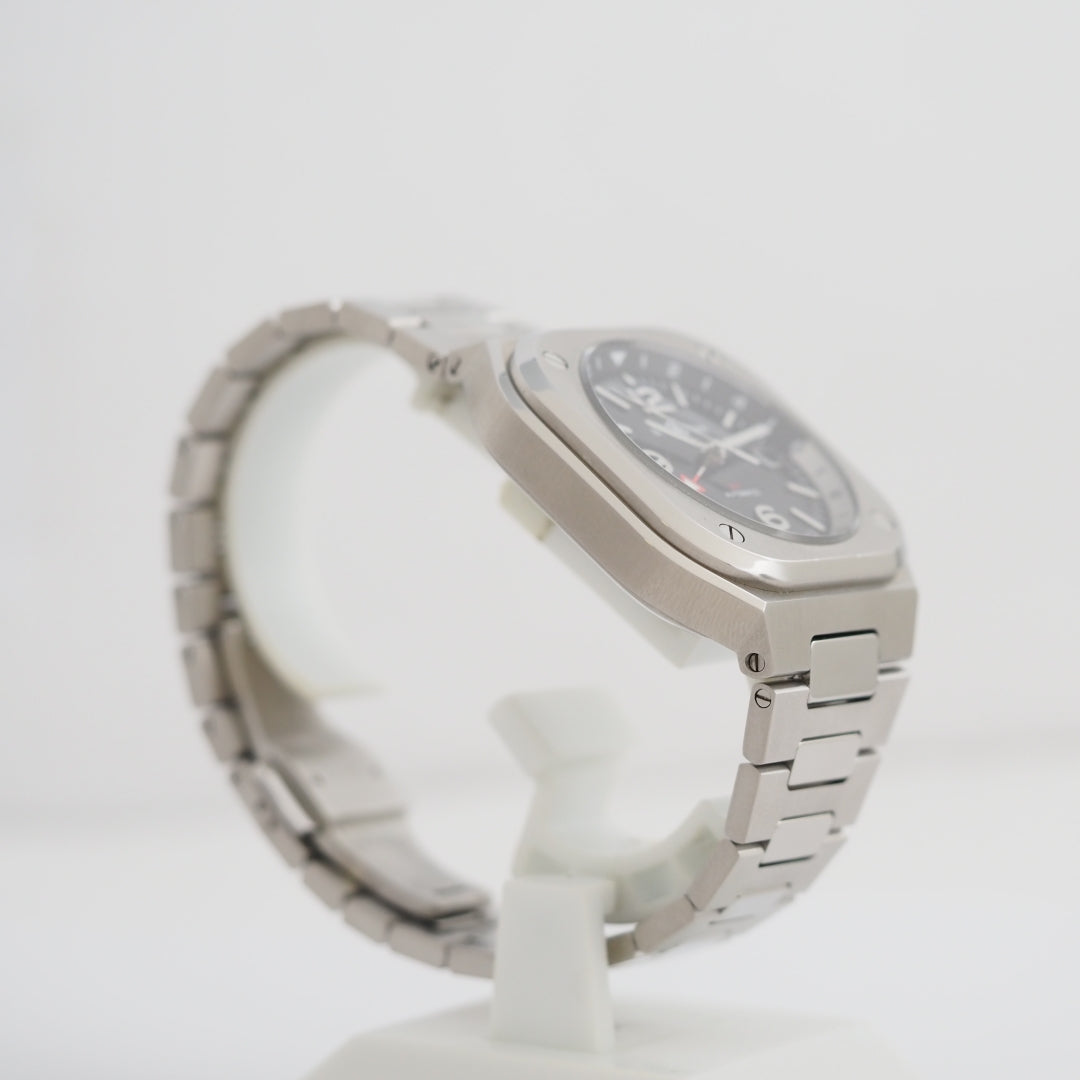 Bell & Ross BR 05
 Gmt BR05G-BL-ST/SST