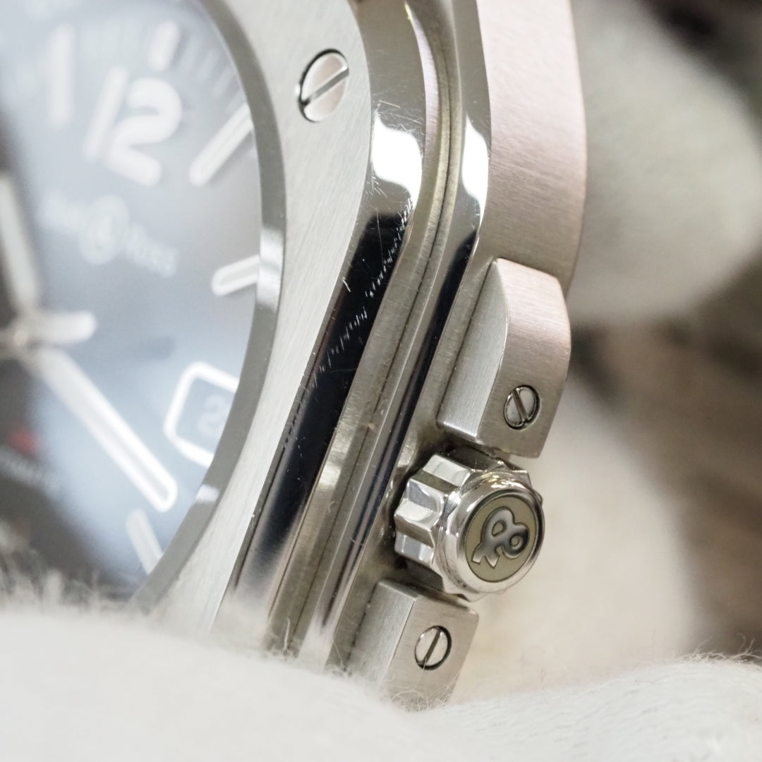 Bell & Ross BR 05
 Gmt BR05G-BL-ST/SST