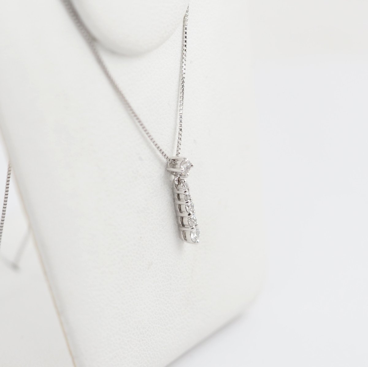 4℃ K18 White Gold K18WG Gradient Diamond Line Necklace