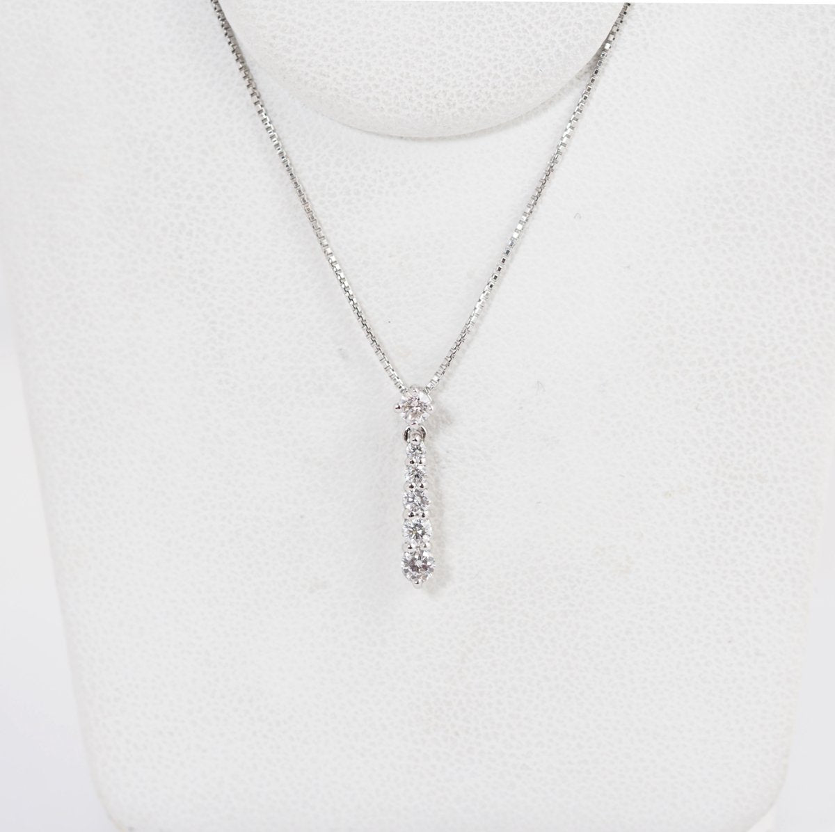 4℃ K18 White Gold K18WG Gradient Diamond Line Necklace