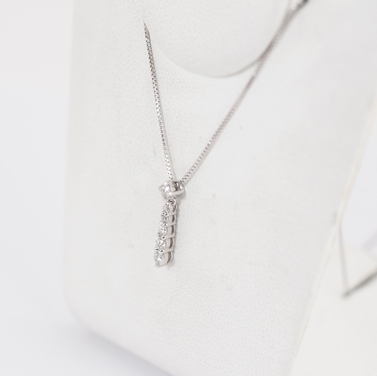 4℃ K18 White Gold K18WG Gradient Diamond Line Necklace