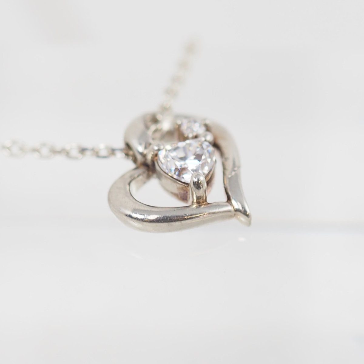 4℃ Open Heart Silver Clear Stone Necklace with Case