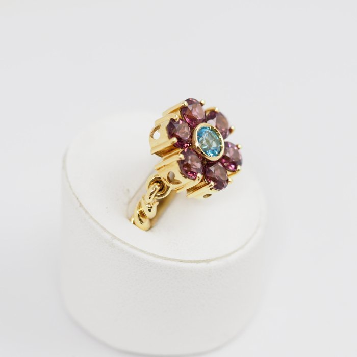 Ponte Vecchio K18YG Blue Topaz/Tourmaline 3.20ct Flower Ring No. 9