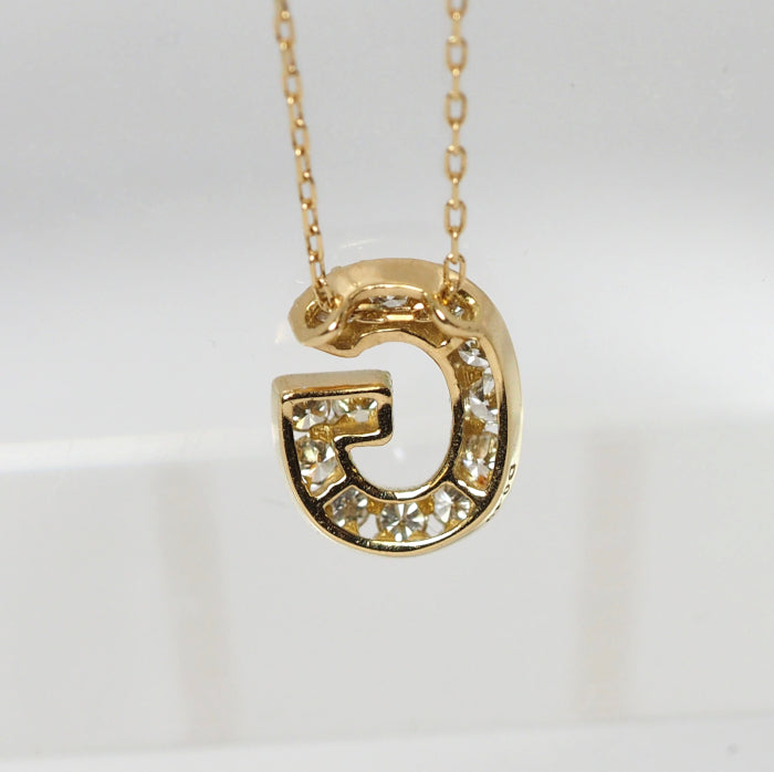 AHKAH アーカー 750 K18イエローゴールド ダイヤ0.19ct プルミエトワールイニシャル (G) ネックレス ケース付