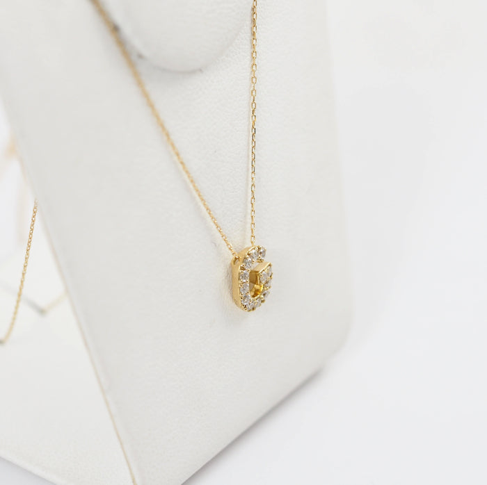 AHKAH アーカー 750 K18イエローゴールド ダイヤ0.19ct プルミエトワールイニシャル (G) ネックレス ケース付