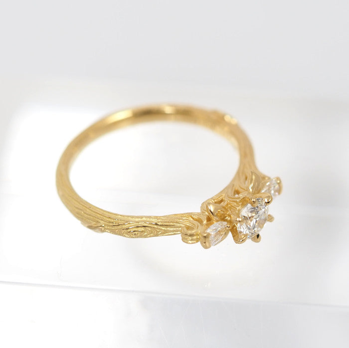 K.uno ケイウノ K18YG ダイヤ0.278ct G-VVS2-3EX /0.11ct ハートアロー ダイヤ リング 10号 鑑定書付
