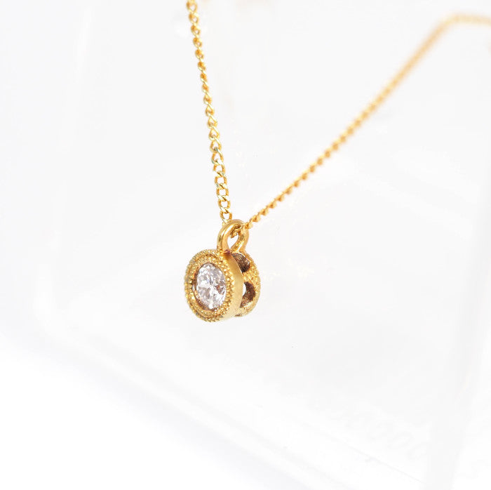 hum K18 Yellow Gold 0.10ct Diamond Necklace, with case
