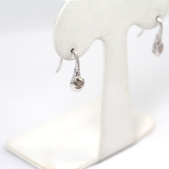 KASHIKEY カシケイ UNFORGETTABLE DOTS ドッツ K18WG ブラウンダイヤ0.60ct ダイヤ0.06ct フック ピアス