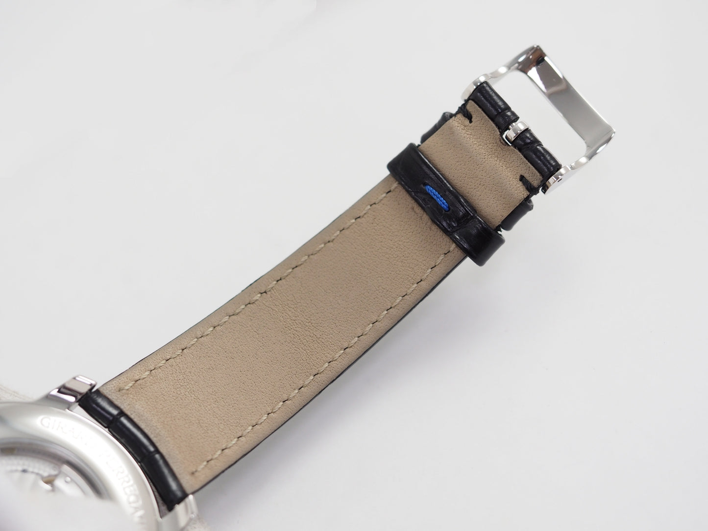 Girard-Perregaux 1966 40MM 49555 Dial is between gray and brown. Please read all DESCRIPTION before purchase. *Credit cards cannot be used for purchases from overseas.