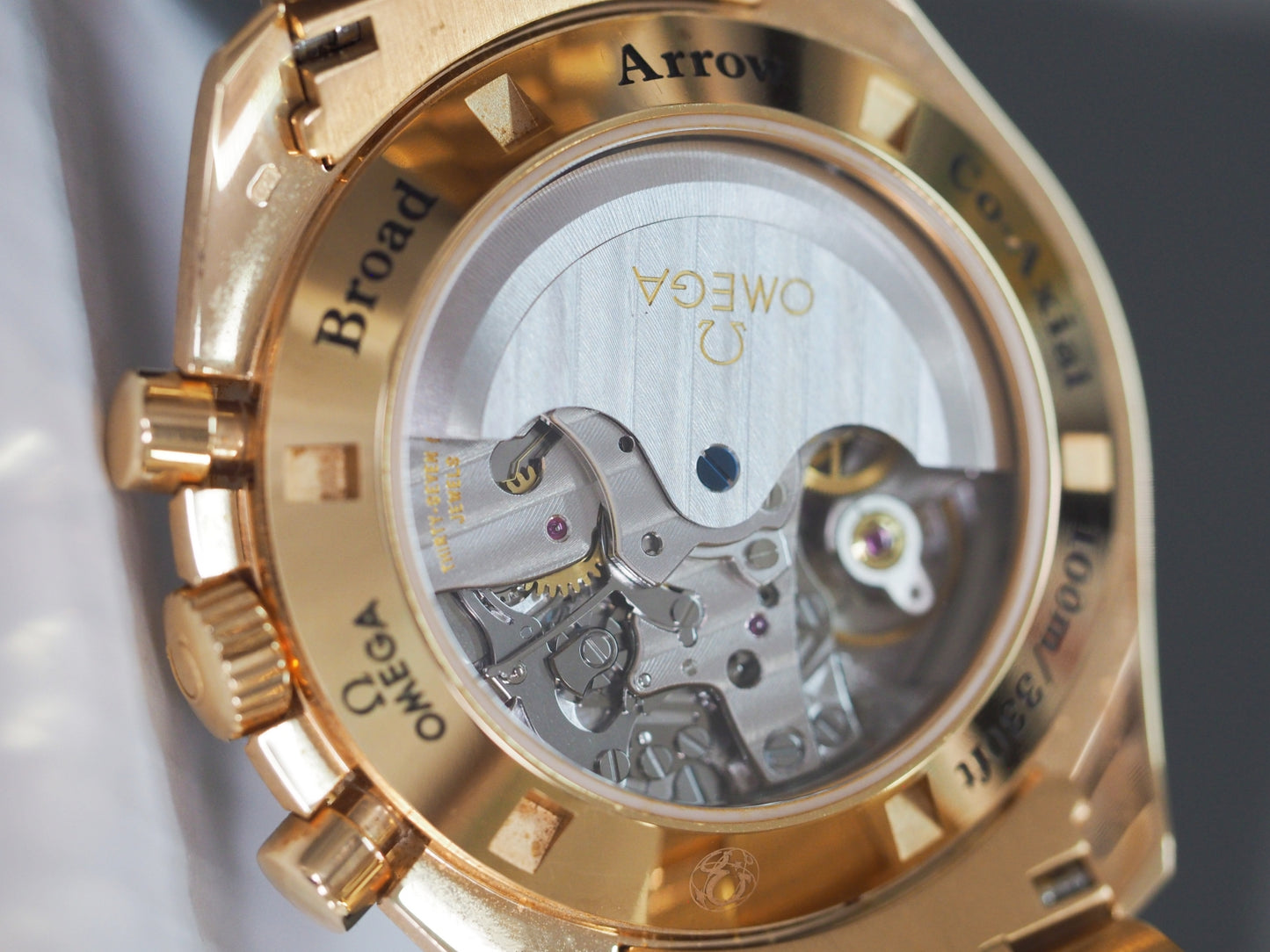 オメガ スピードマスター ブロード アロー Speedmaster Broad Arrow 321.50.42.50.01.001 Please read all DESCRIPTION before purchase【*Credit cards cannot be used for purchases from overseas.】