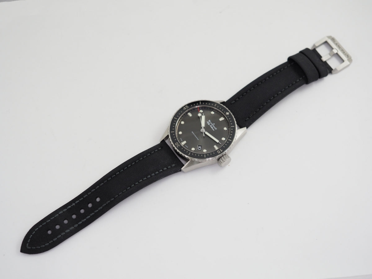 Blancpain Fifty Fathoms Bathyscaphe 5000-1110 Please read all DESCRIPTION before purchase【*Credit cards cannot be used for purchases from overseas.】