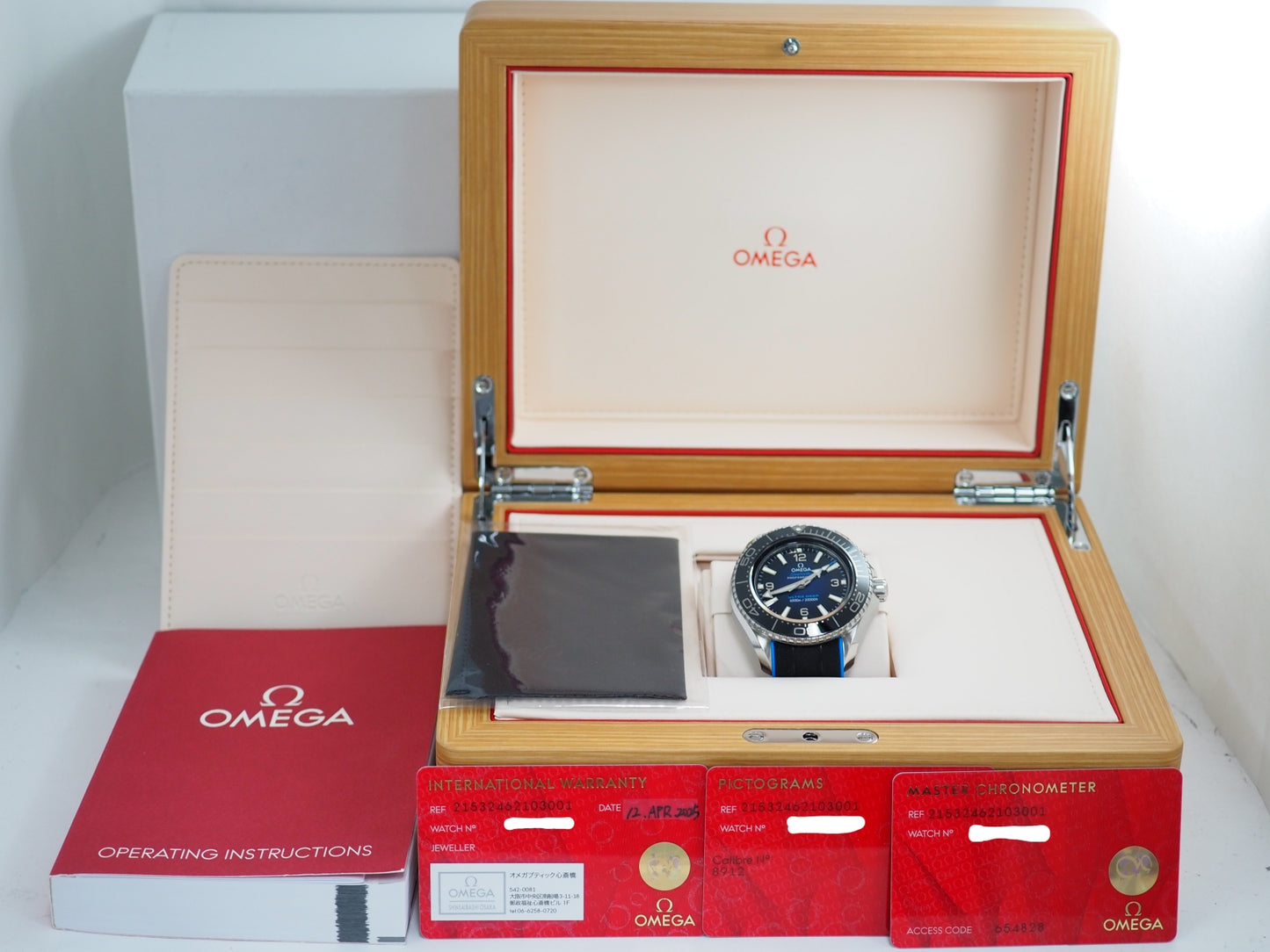 オメガ シーマスター プラネット オーシャン Unused Seamaster Planet Ocean 215.32.46.21.03.001  Please read all DESCRIPTION before purchase【*Credit cards cannot be used for purchases from overseas.】