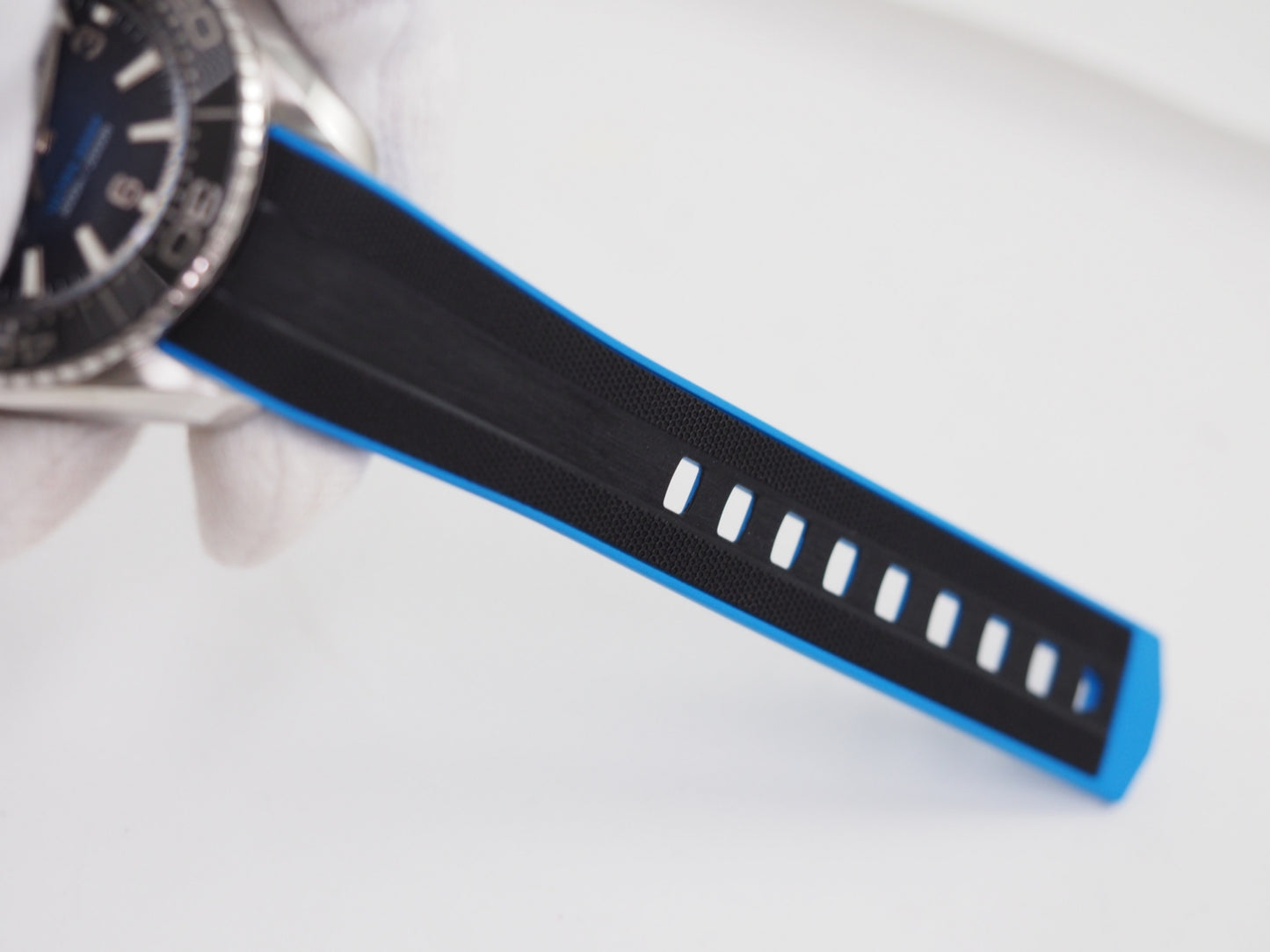 オメガ シーマスター プラネット オーシャン Unused Seamaster Planet Ocean 215.32.46.21.03.001  Please read all DESCRIPTION before purchase【*Credit cards cannot be used for purchases from overseas.】