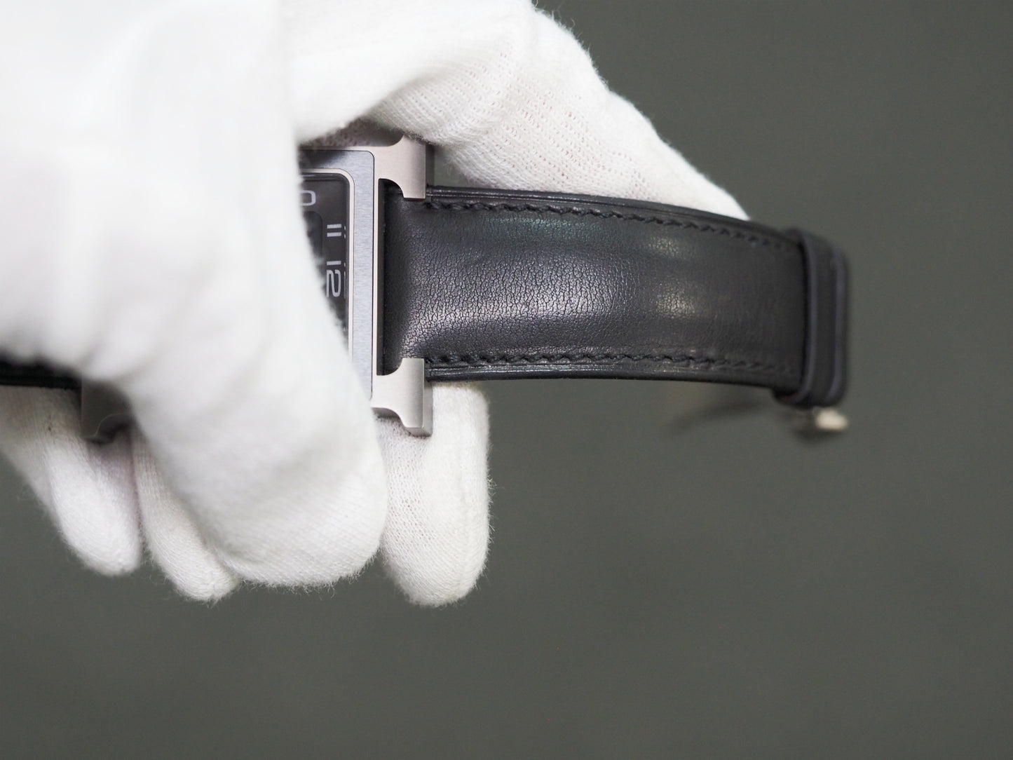 エルメス Unused H Watch HH5.841 Please read all DESCRIPTION before purchase【*Credit cards cannot be used for purchases from overseas.】