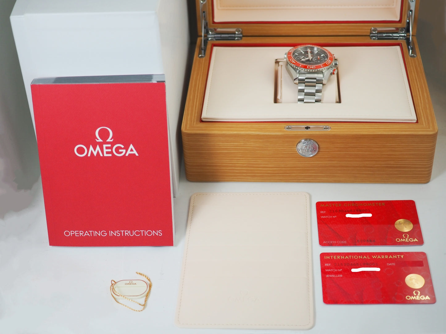 オメガ シーマスター プラネット オーシャン クロノ Top Condition Seamaster Planet Ocean Chronograph 215.30.46.51.99.001 Full Links Please read all DESCRIPTION before purchase【*Credit cards cannot be used for purchases from overseas.】