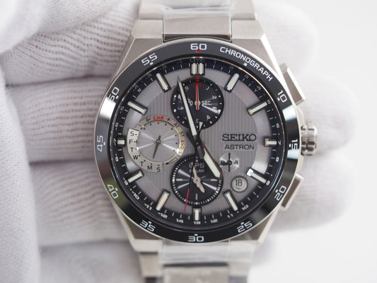 Seiko Chronograph New Condition Dual Time Chronograph Satellite Radio SBXC153 5X83-0AA0-1 Please read all DESCRIPTION before purchase [*Credit cards cannot be used for purchases from overseas.]