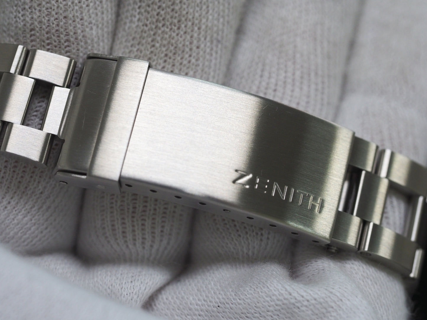 ゼニス デフィー Defy Revival Limited to 250 Pieces A3642 03.A3642.670 Dial is between gray and brown Please read all DESCRIPTION before purchase【*Credit cards cannot be used for purchases from overseas.】
