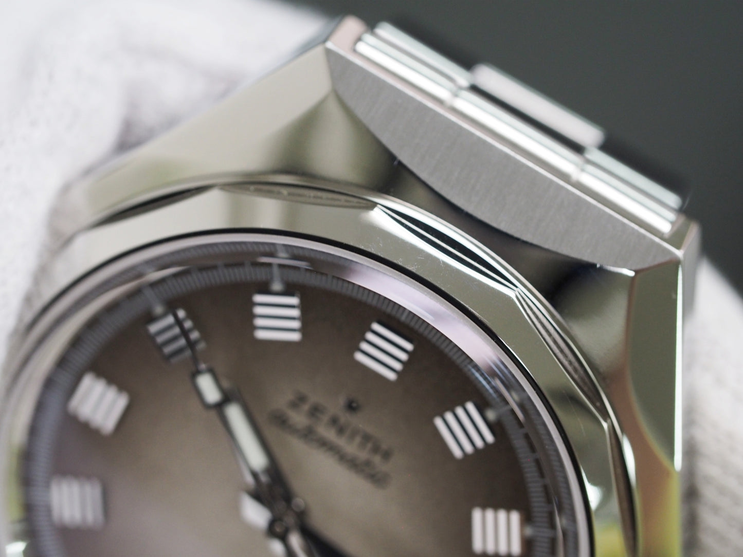 ゼニス デフィー Defy Revival Limited to 250 Pieces A3642 03.A3642.670 Dial is between gray and brown Please read all DESCRIPTION before purchase【*Credit cards cannot be used for purchases from overseas.】