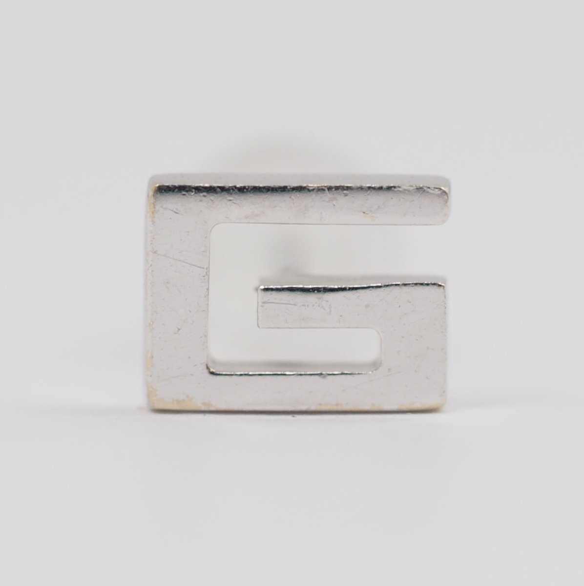 ピアス – 株式会社APRAIZAR